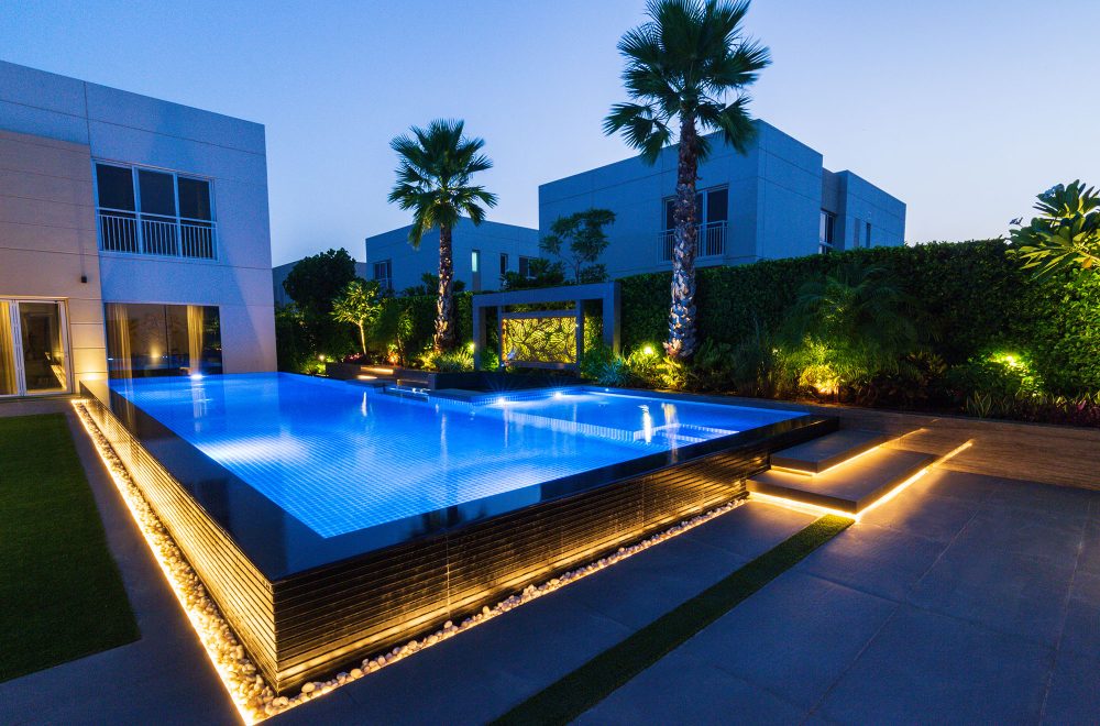 swimming-pool-construction-service-in-dubai